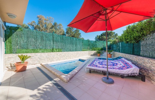 Alcanada House | Holiday Home 'Rotonda De Aucanada' with Private Pool, Wi-Fi and Air Conditioning