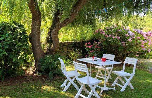 Lampaul-Ploudalmezeau House | Holiday Home Keranna by Interhome