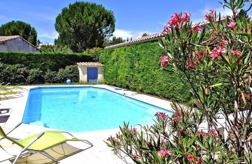 Vaison-la-Romaine House | Holiday Home with Pool, Vaison-la-Romaine