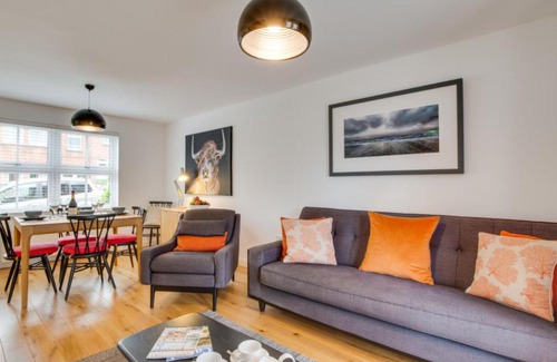 Treator House | Holiday Home Glynn Terrace by Interhome