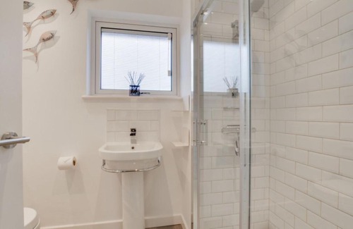 Treator House | Holiday Home Glynn Terrace by Interhome