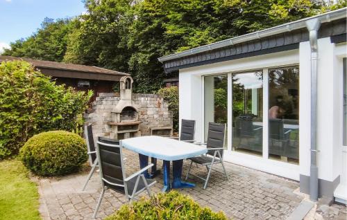 Gunderath House | Holiday Home Gunderath With Fireplace I