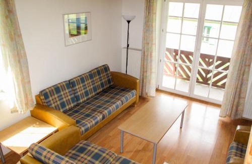 Cerny Dul House | Holiday Home Happy Hill by Interhome