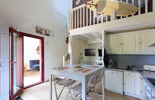 Moliets-et-Maa House | Holiday Home 'Home Sweet Home Moliets' with Shared Pool, Private Terrace and Wi-Fi