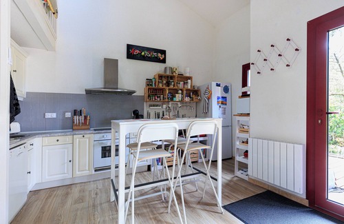 Moliets-et-Maa House | Holiday Home 'Home Sweet Home Moliets' with Shared Pool, Private Terrace and Wi-Fi