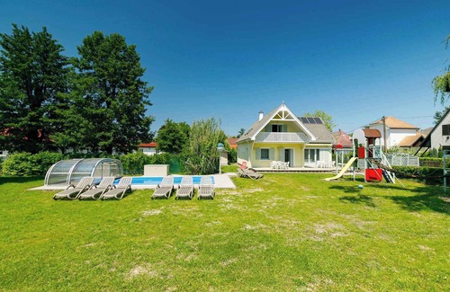 Balatonmariafurdo House | Holiday home child-friendly equipped near the beach