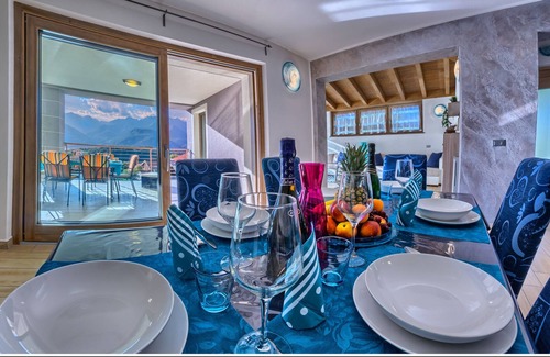 Colico Apartment | Holiday home ideal for 6 people, with lake view, pool, wi-fi and private parking