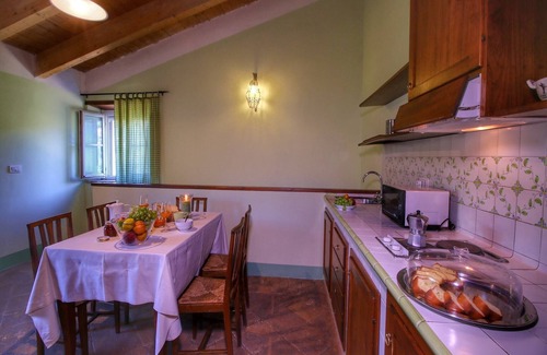 Assisi House | Holiday Home in Assisi near Monte Subasio