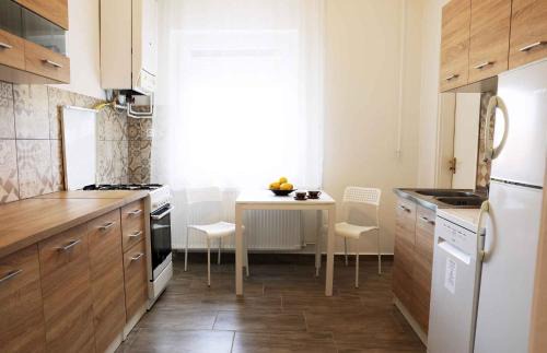 Balatonkeresztur House | Holiday home in Balatonkeresztur 37078