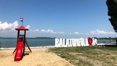 Balatonfoldvar House | Holiday home in Balatonföldvar 36529