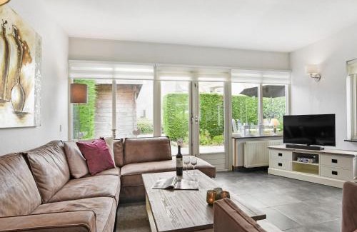 Brouwershaven House | Holiday Home in Brouwershaven by Grevelingenmeer