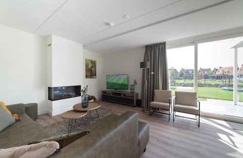 Colijnsplaat House | Holiday Home in Colijnsplaat