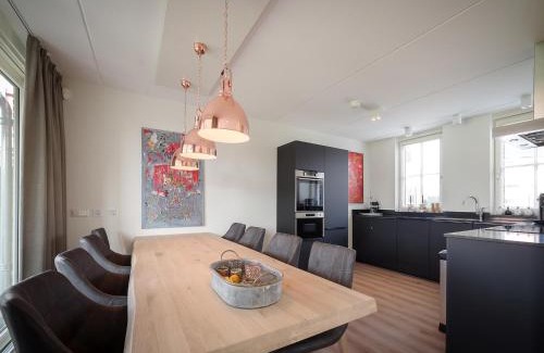 Colijnsplaat House | Holiday Home in Colijnsplaat