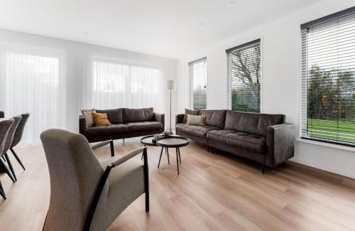 De Koog House | Holiday Home in De Koog near Forest
