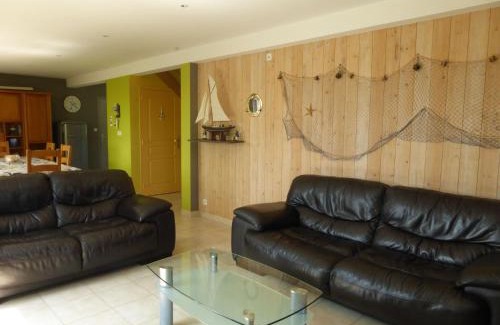 Clohars-Carnoet House | Holiday Home in Doëlan with Sea View
