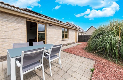 Koksijde House | Holiday Home in Koksijde with Garden