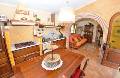 Nocchi House | Holiday Home in Pescaglia near Tuscan Beaches