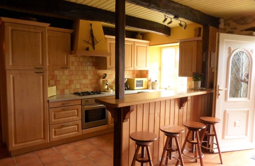Plogonnec House | Holiday Home in Plogonnec near Sandy Beaches
