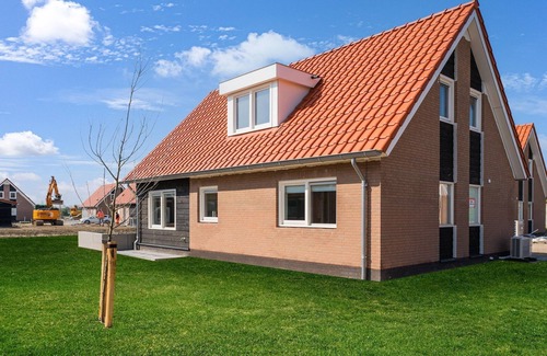 Scherpenisse House | Holiday Home in Scherpenisse near the Sea
