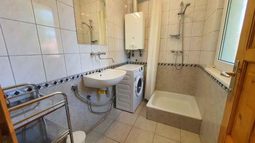 Szantod House | Holiday home in Szantod - Balaton 20218