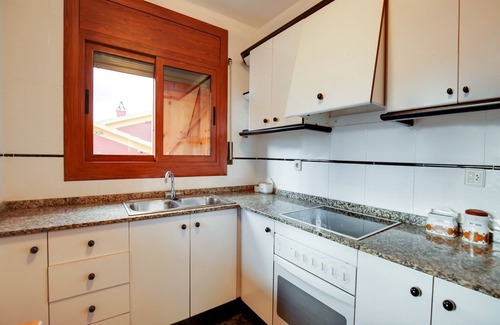 El Vendrell House | Holiday Home in Vendrell near Costa Dorada Beach