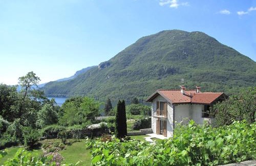 Mergozzo House | Holiday Home Iride by Interhome