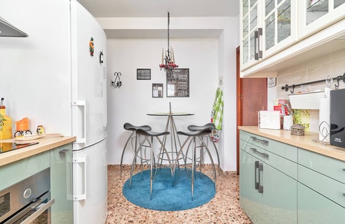 Almunecar House | Holiday Home 'La Casa Armoniosa' with Sea View, Wi-Fi and Air Conditioning