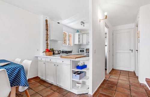 Rayol-Canadel-sur-Mer House | Holiday Home 'La Dolce Vita' with Sea View, Wi-Fi and Air Conditioning