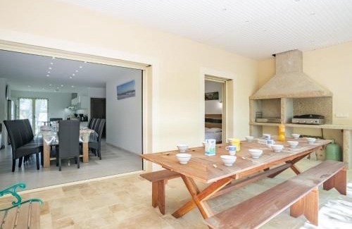Saint-Paul-en-Born House | Holiday Home Laouchet by Interhome