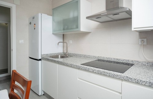 Distrito Sur House | Holiday Home 'La Oliva Well Connected' with Balcony and Air Conditioning