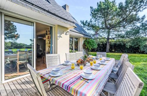 Saint-Philibert House | Holiday Home Le Prado-3 by Interhome