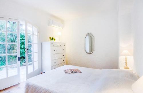 Saint-Tropez House | Holiday Home Le Pilon by Interhome