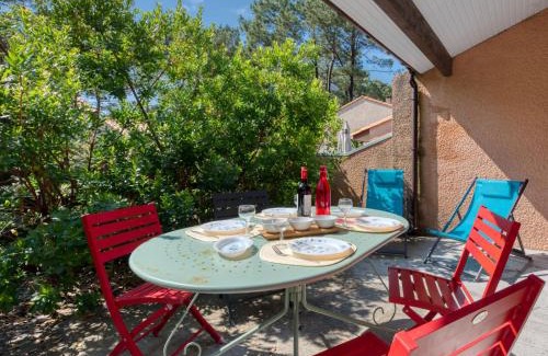 Lacanau-Ocean House | Holiday Home Les Cracks-9 by Interhome