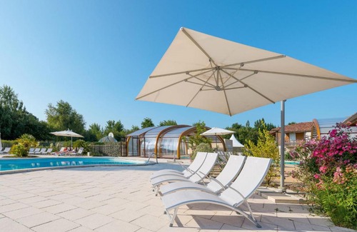 Parentis-en-Born House | Holiday Home Les Cottages du Lac - PNS214 by Interhome