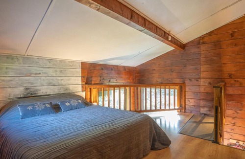 Les Bossons House | Holiday Home Les Mazots de La Renardiere by Interhome