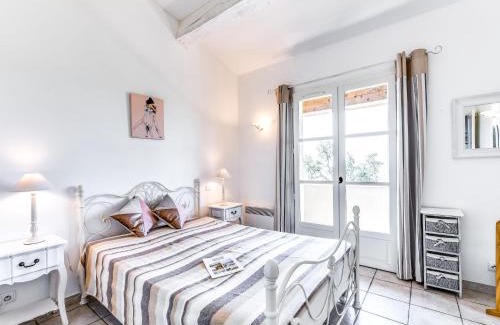 Grimaud House | Holiday Home Les Migraniers by Interhome