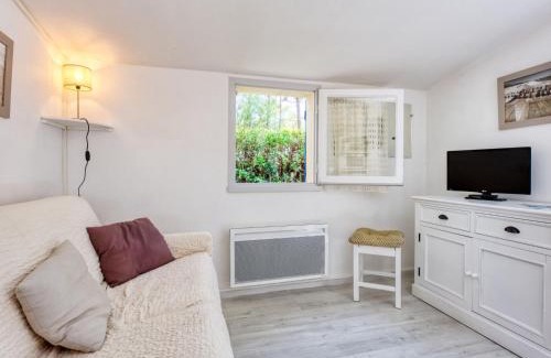 Lacanau-Ocean House | Holiday Home Les Palombes-8 by Interhome