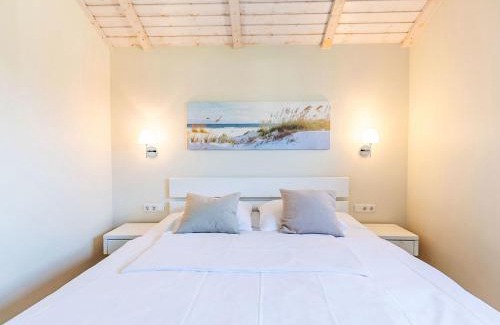 Dagebuell House | Holiday Home Luv & Lee by Interhome