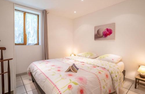 Hyeres House | Holiday Home Magali by Interhome