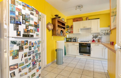 Le Croisic House | Holiday Home 'Maison Albizia' with Private Terrace, Private Garden and Wi-Fi