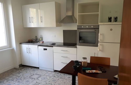 Crozon House | Holiday Home 'Maison Quartier Porzic' with Sea View, Private Garden and Wi-Fi