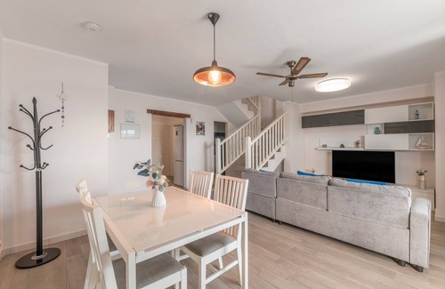 Playa Honda House | Holiday Home 'Melani, Sea and Relax' with Private Terrace