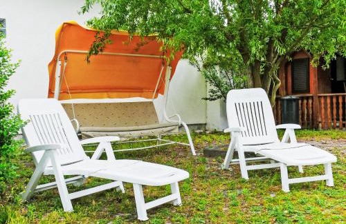 Balatonfenyves House | Holiday Home Michael by Interhome