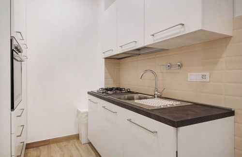 Moneglia House | Holiday Home "Moneglia Monte" close to the Sea with Private Garden & Wi-Fi