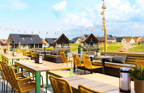 Nieuwvliet House | Holiday Home near North Sea Beach