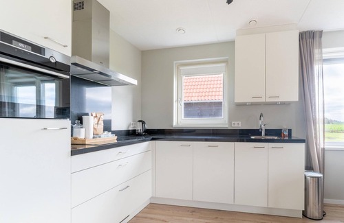 Scherpenisse House | Holiday Home near Scherpenisse Beach