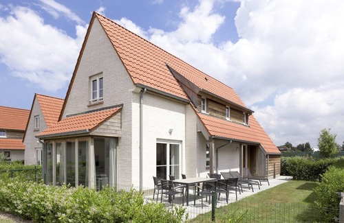Bredene Villa | Holiday Home near North Sea Beach, Breeduyn