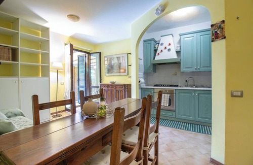 Londa House | Holiday Home 'Oasi Del Mugello' with Private Garden and Wi-Fi