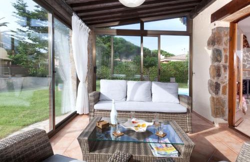 Calonge House | Holiday Home Origami by Interhome