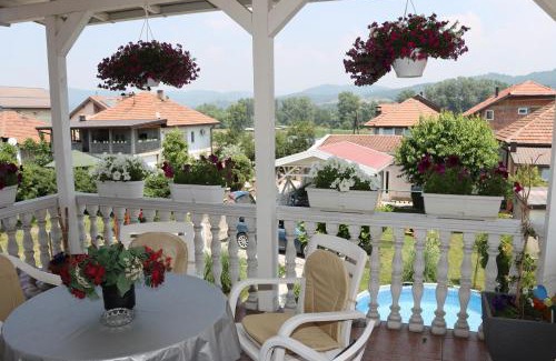 Visoko Apartment | Holiday Home Peaceful Retreat